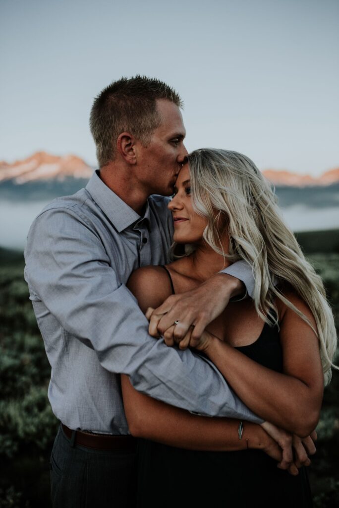10 Amazing Locations For Your Idaho Fall Engagement Session