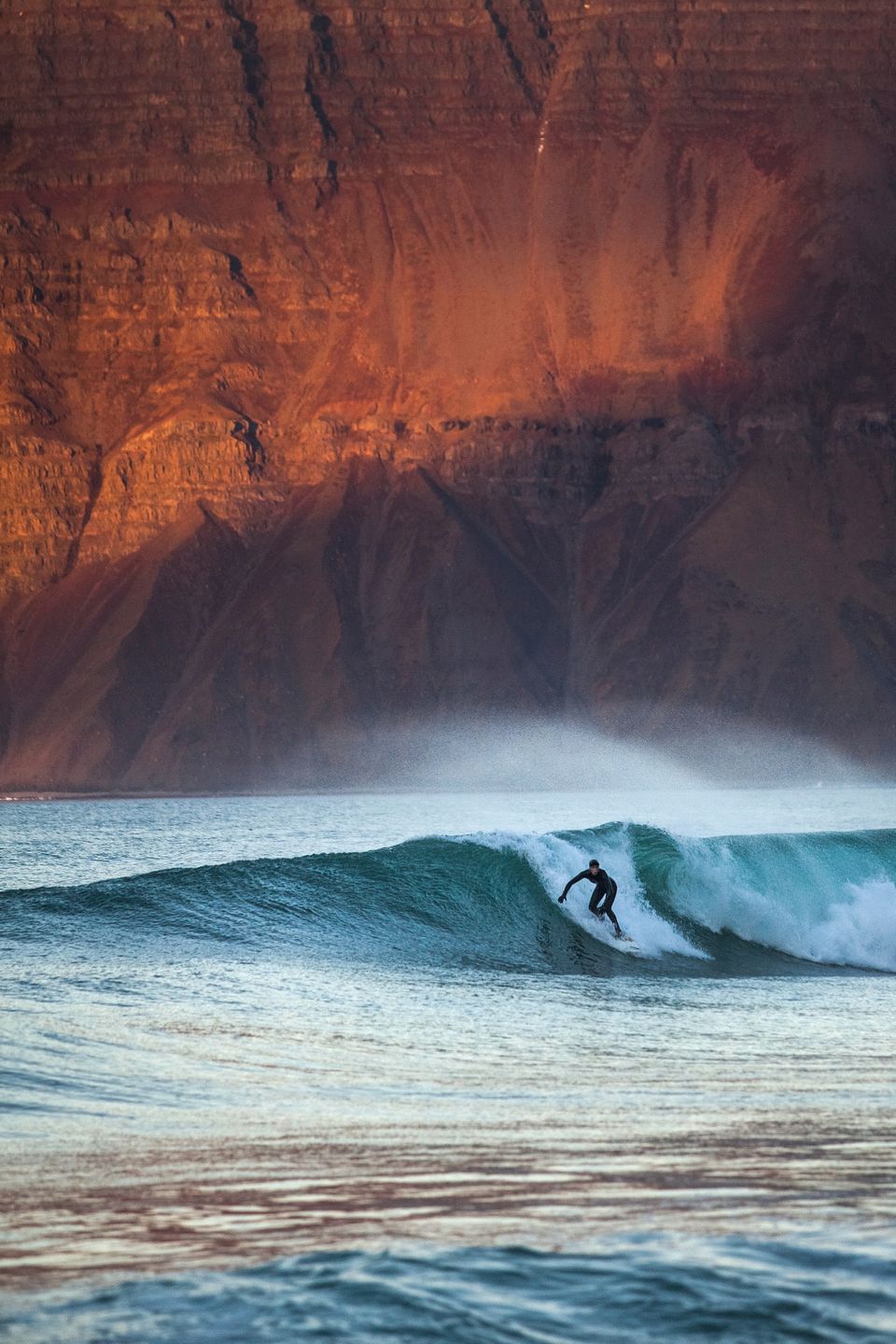 10 surprising places to surf year,round HD Wallpaper