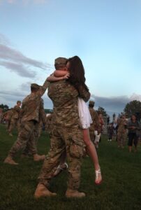 15 , of Military Homecomings That Will Make Your Heart Explode HD Wallpaper