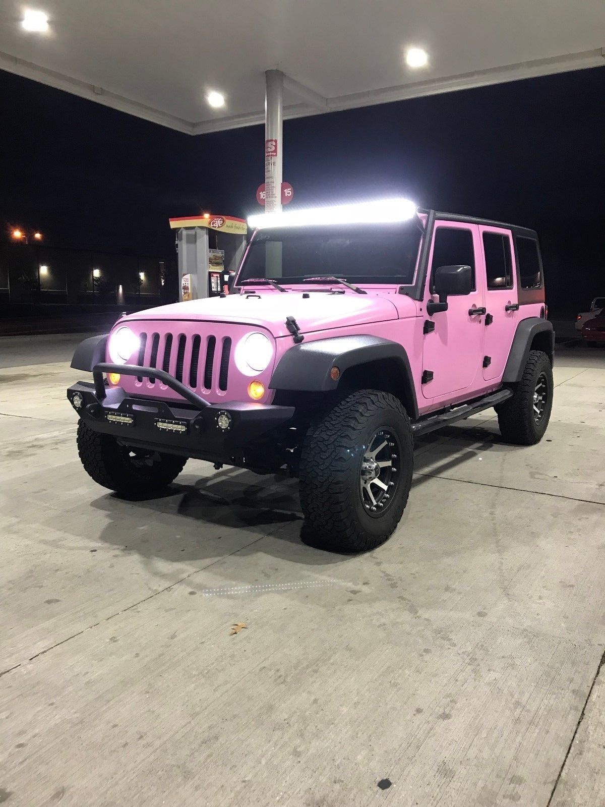 2015 Jeep Wrangler – fully loaded @ Pink cars for sale