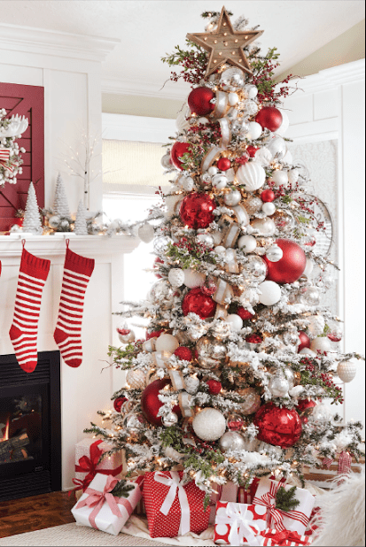 25 Best Christmas Tree Ribbon Ideas for the Perfect Finishing