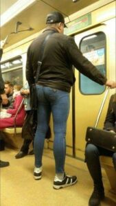 35 WTF things people were seen wearing. Images