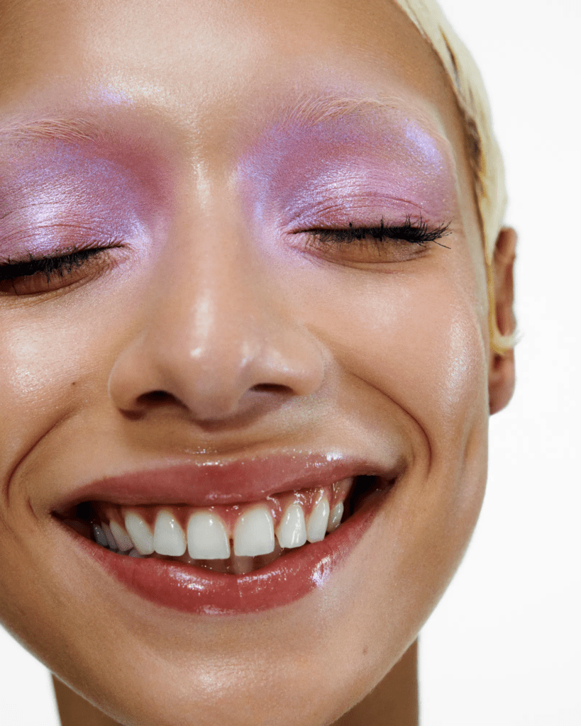 4 Y2K-Inspired Makeup Looks For Your Holiday Party Mood Board