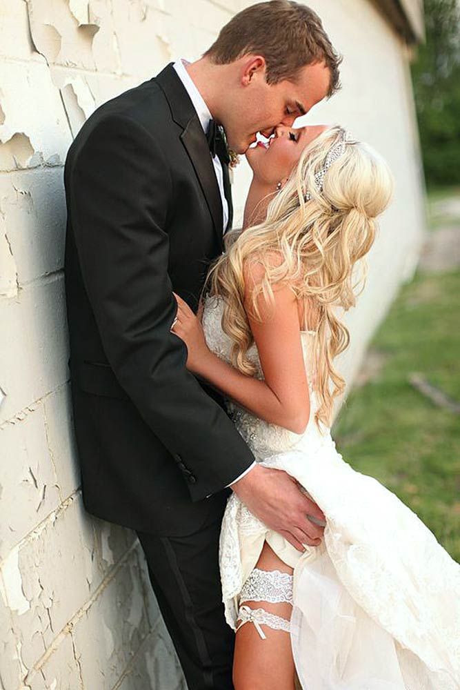 40+ Hot Ideas of Sexy Wedding Photos to Save Your Passion Love