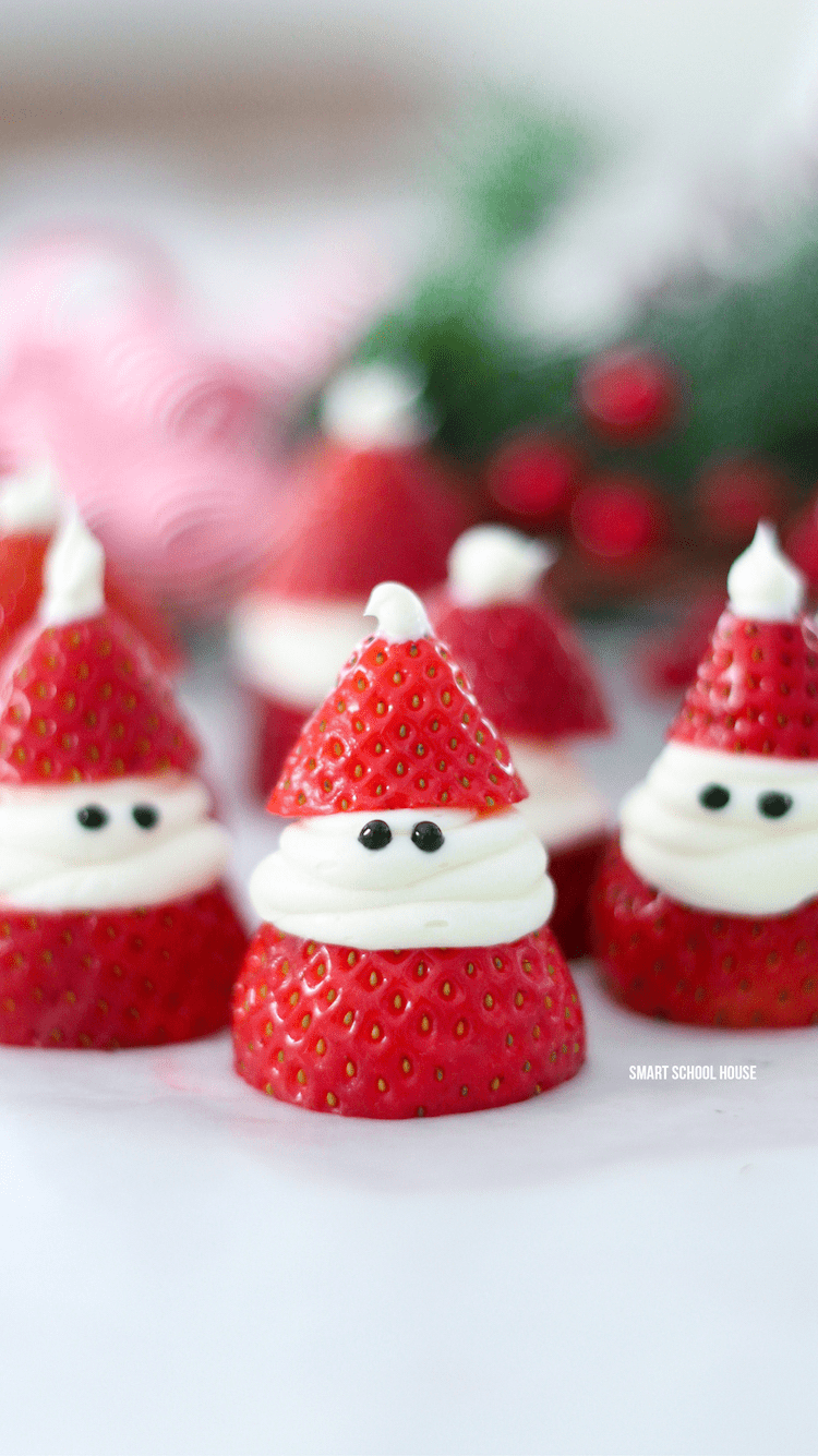 Adorable Little Santas made with Strawberries!