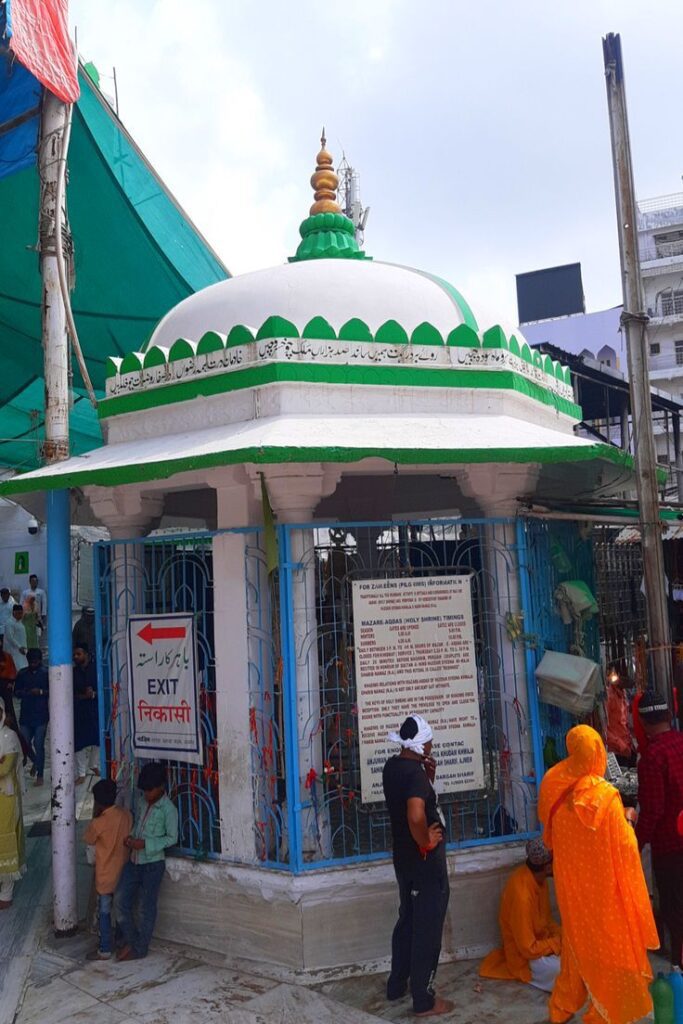 Ajmer Sharif Dargah History Sahan Chirag Khwaja Garib Nawaz Ki