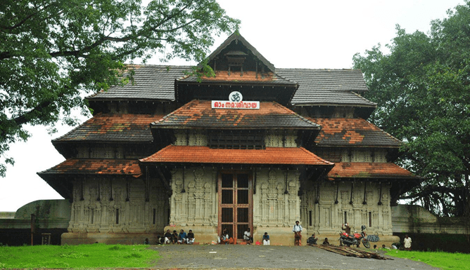 Amazing Kerala Sree Vadakkunnathan Temple Thrissur Images