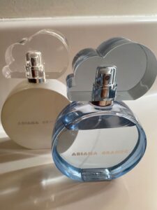 Ariana Cloud Perfume | Ari perfume, Perfume lover, Perfume HD Wallpaper