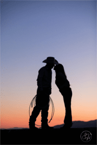 Cowboy couple kissing silhouette HD Wallpaper