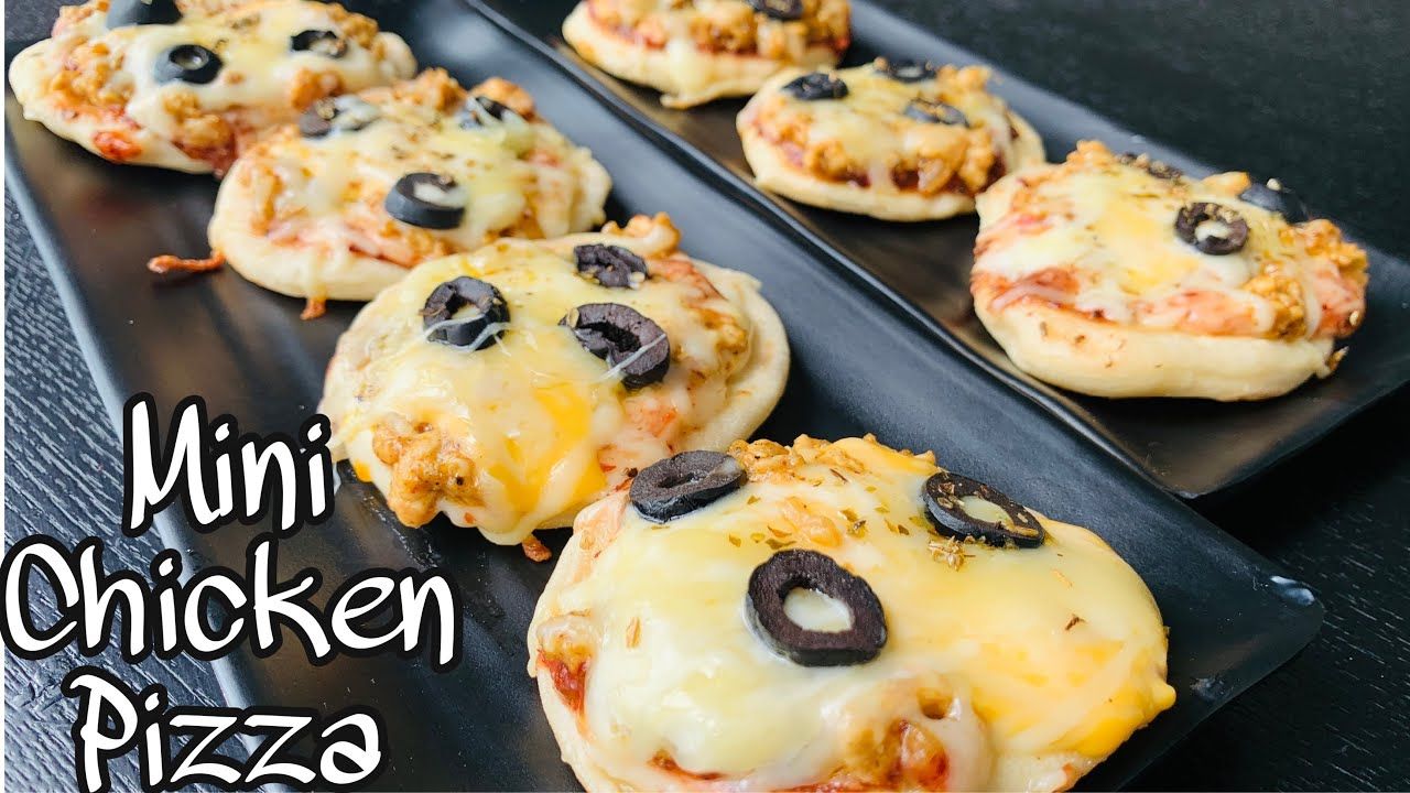 Cute Mini Chicken Pizza Recipe | Bacchon Ka Favourite Pizza