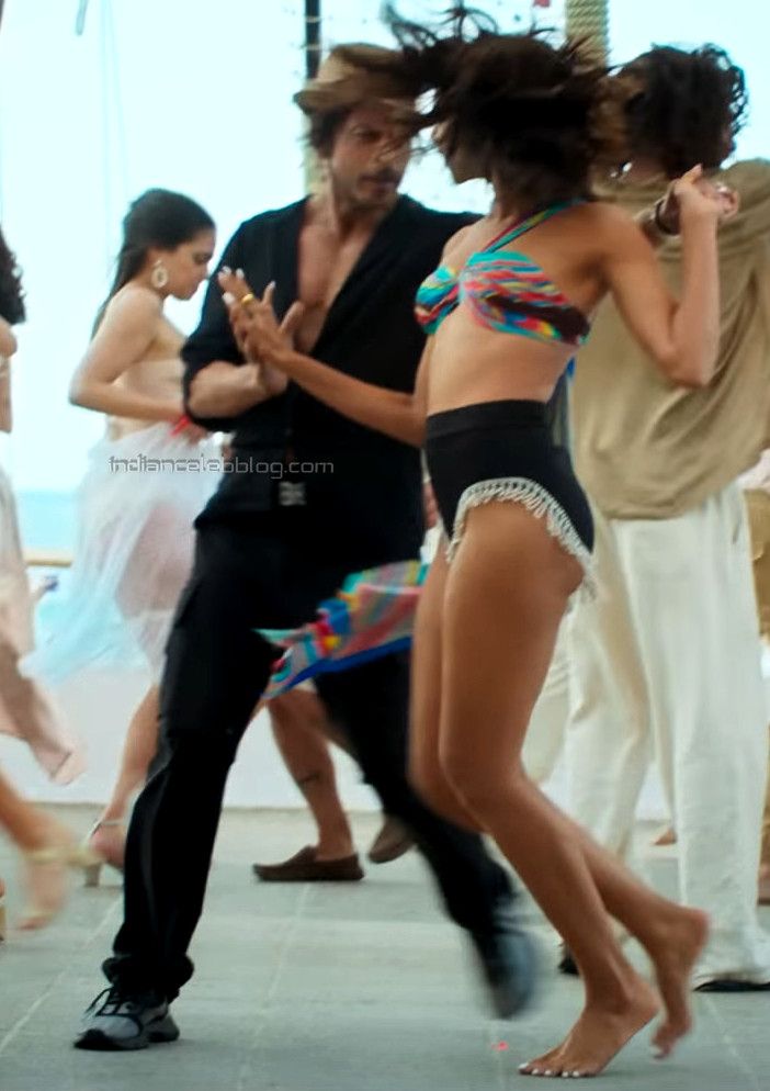 Deepika Padukone Pathaan Besharam Rang 15 Shah Rukh Hot