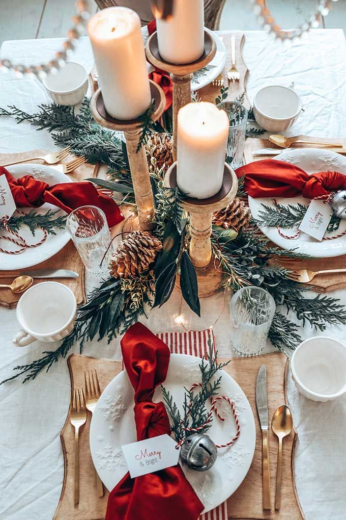 Easy Christmas Table Setting with Red – Hallstrom Home | Christmas table setting