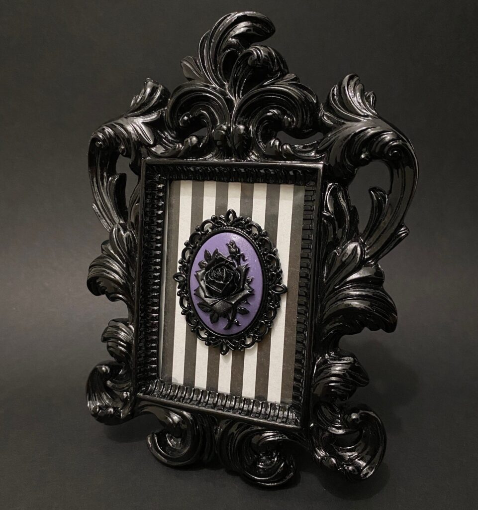 Gothic Ornate Black Frame Gothic Pinstripes Black Rose On Violet