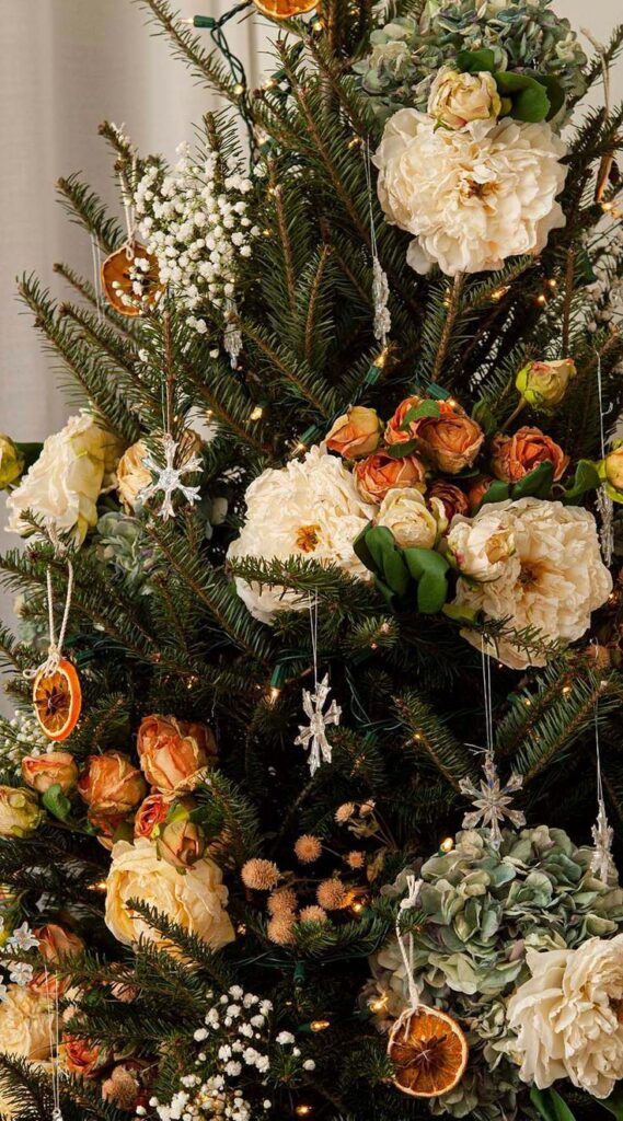 How To Decorate A Christmas Tree With Artificial Flowers Images
