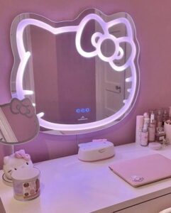 Hello Kitty Mirror from IG Images