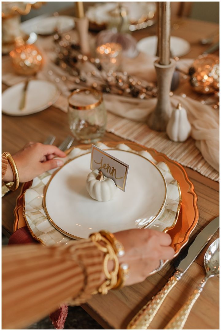 How to Throw an Intimate Friendsgiving Dinner Party - Haute Off The Rack
