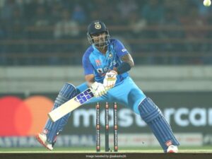 India vs Sri Lanka: Suryakumar Yadav Hits Unique Ramp Shot On Way To Ton vs Sri  Images