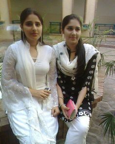 Karachi Hot Desi Girls Images