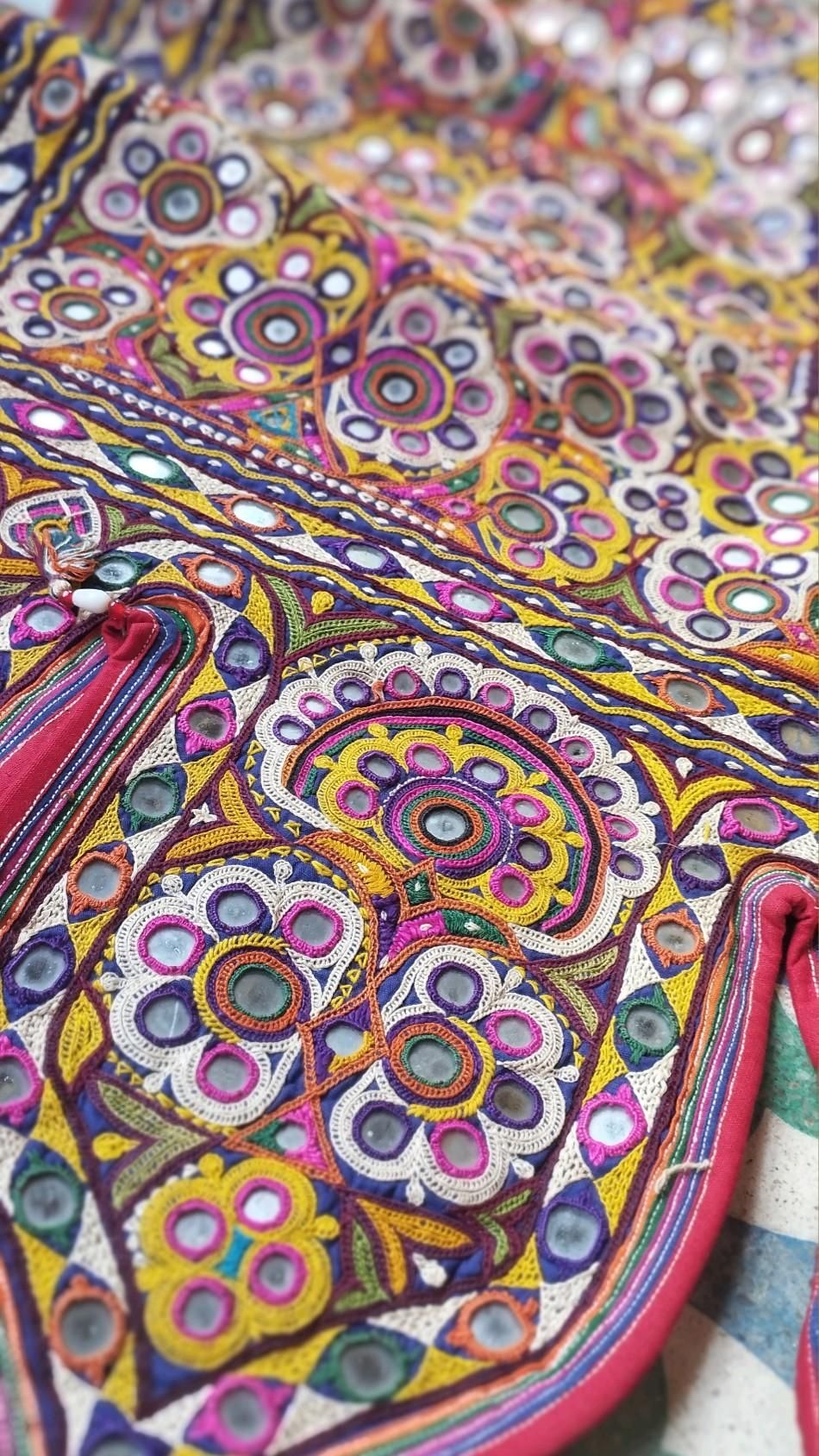 Kutch ahir Embroidery HD Wallpaper