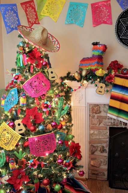 LAURA'S little PARTY: Feliz Navidad - Fiesta themed Christmas tree