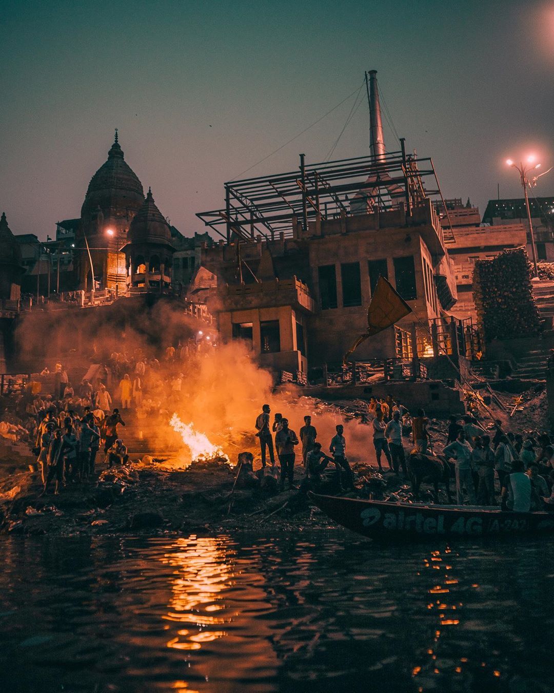 Manikarnika Ghat , The Burning Ghat of Varanasi HD Wallpaper