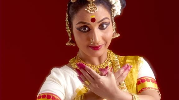 Neena Prasad Acclaimed Mohiniyattam Dancer From Kerala Images