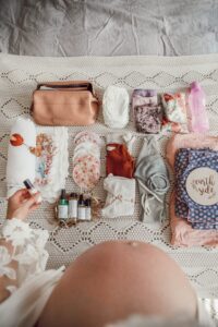 Packing For Hospital. Your Maternity Bag Hospital Check List. Images