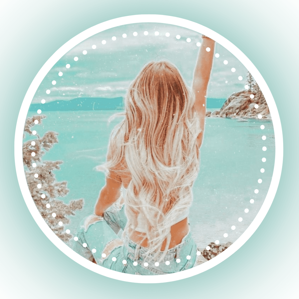 Preppy Beach Blue | Spring Style Profile Picture Aesthetic