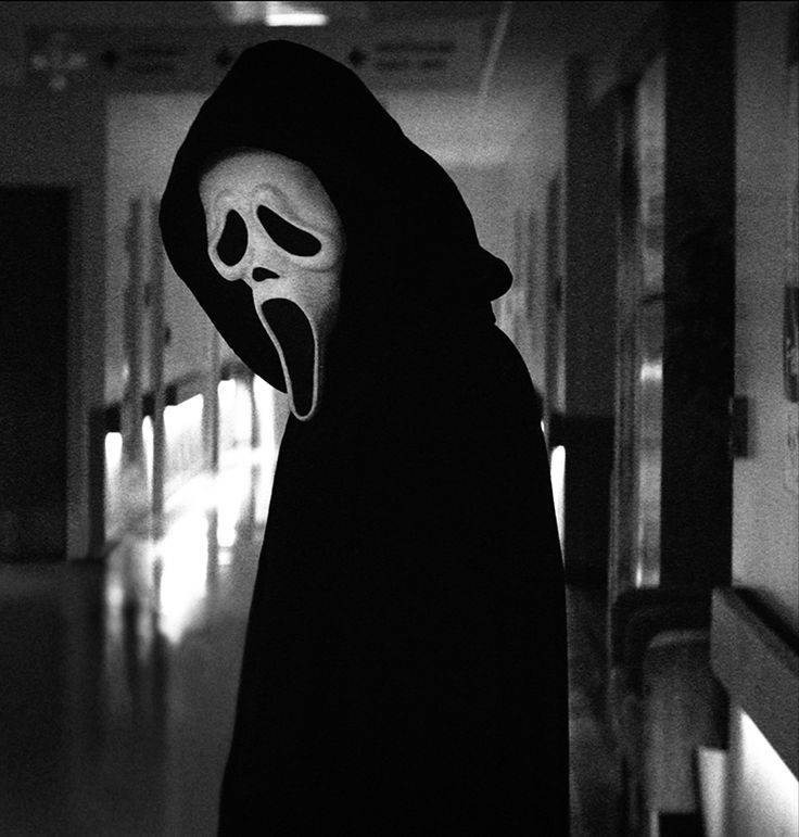 Scream 5 (2022) | Ghostface scream, Ghost face wallpaper aesthetic, Ghostface