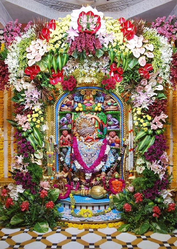 Sri Hanuman Was Beautifully Decorated With Flowers Images