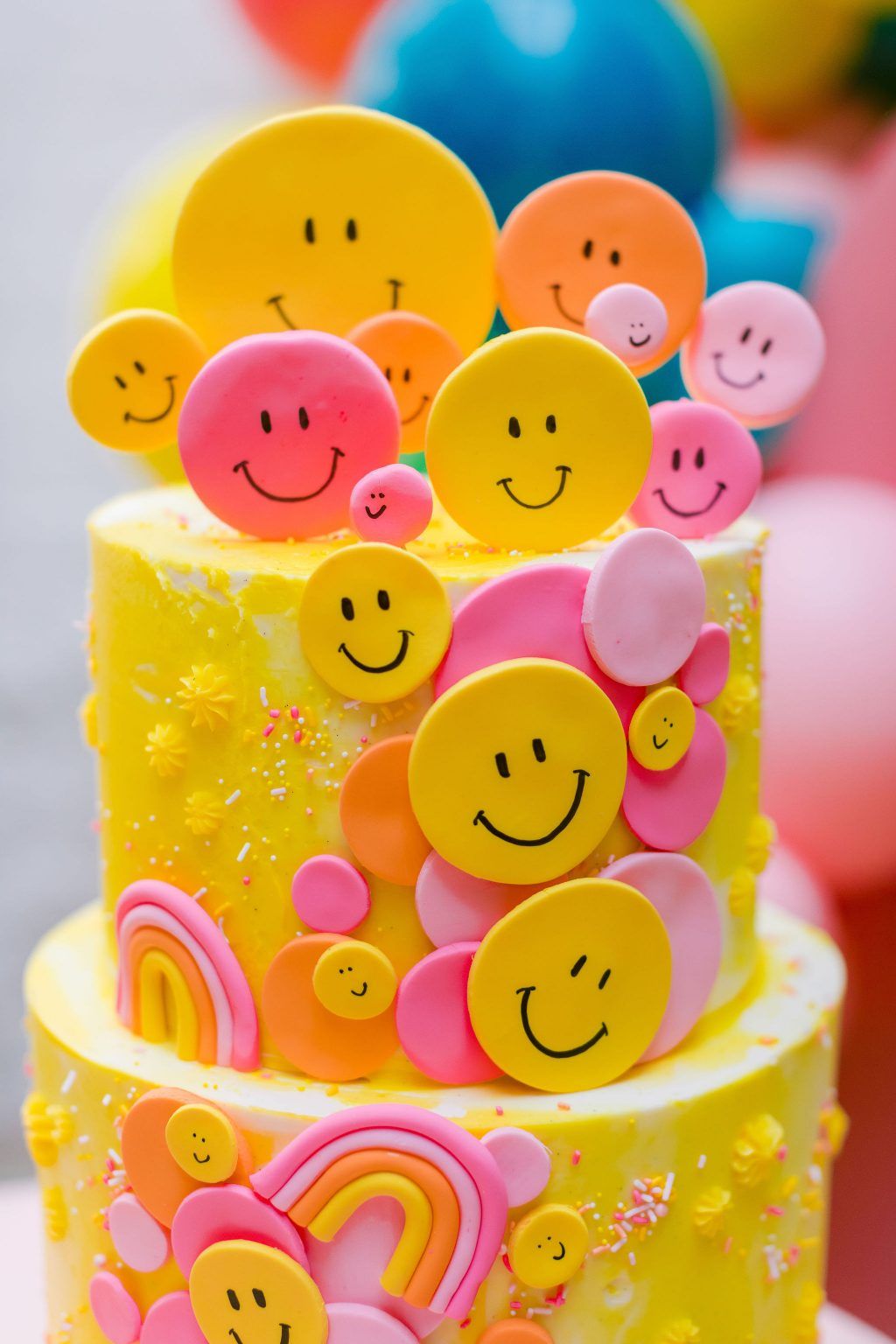 The Happiest Smiley Face Party to Brighten Your DayHD Wallpaper