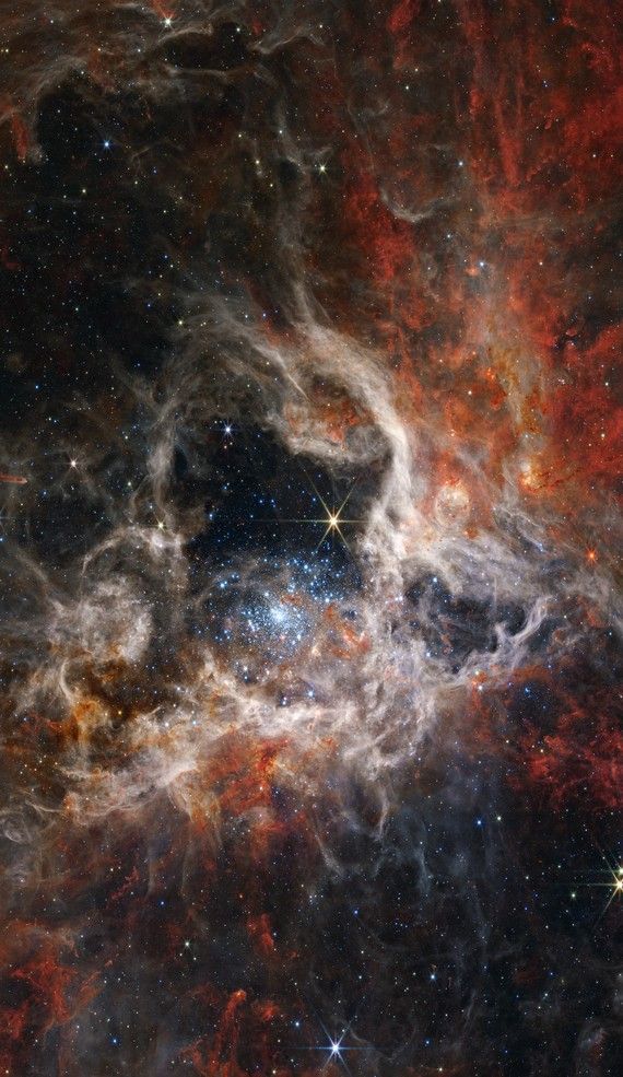 The Tarantula Nebula Images
