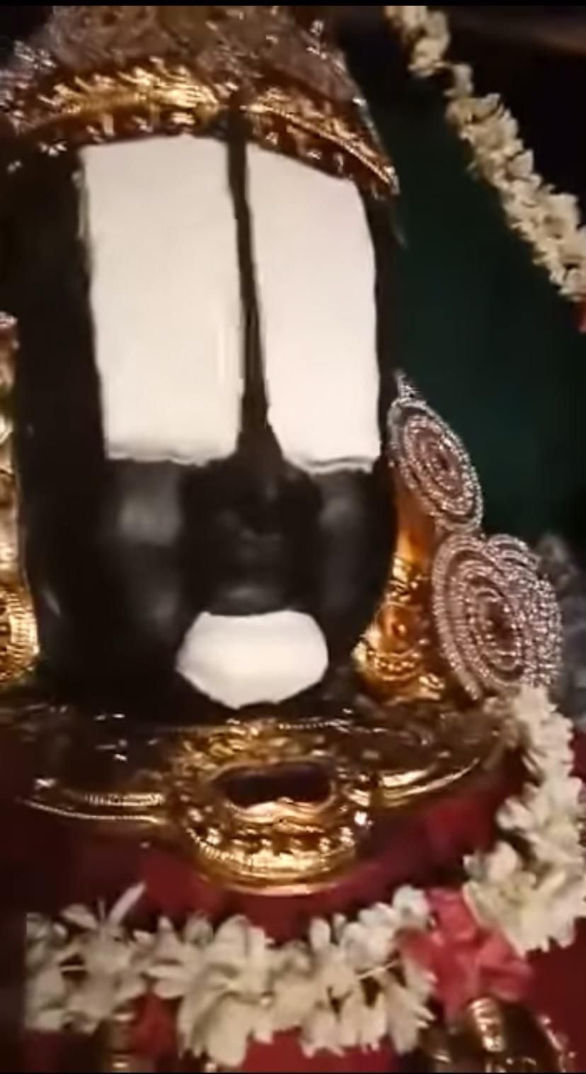 Tirupati Miracle Perspiration Appears on the face of Tirupati Balaji