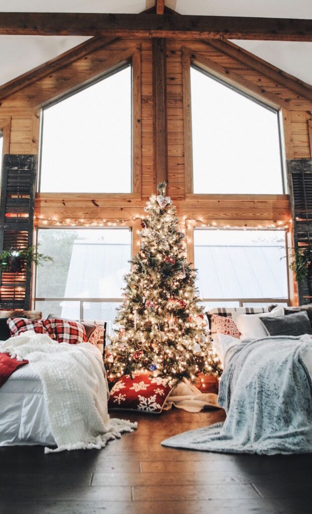 Tour This Dreamy Rustic Cabin All Decked Out For Christmas