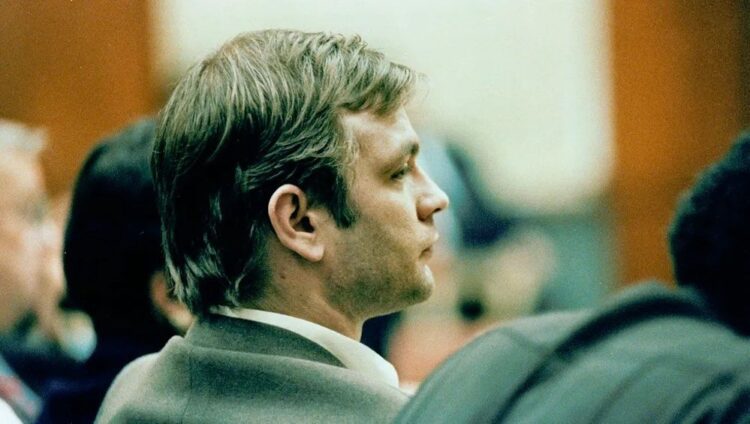Jeffrey Dahmer Victims Timeline, Jeffrey Dahmer Real Polaroids Images ...
