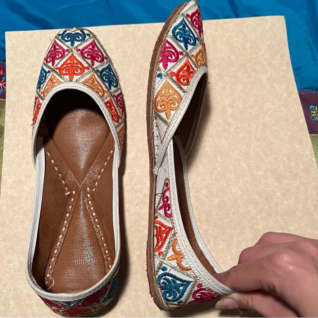 White Punjabi Jutti Footwear Shoe Color White Size