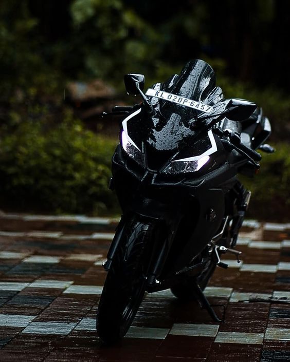 Yamaha R15 V3 Black