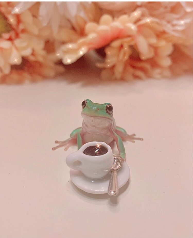 Frog Has Tea