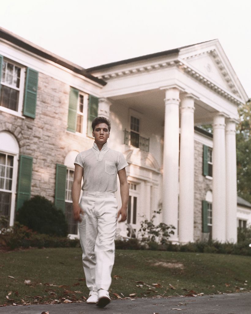 Photos from Go Inside Elvis Presley's Graceland Home - E! Online